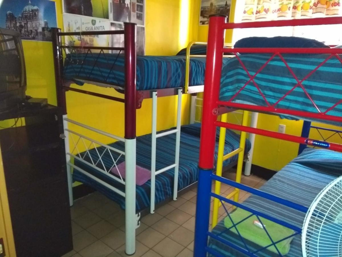 Hostal Casa Anita غوادالاجارا المظهر الخارجي الصورة