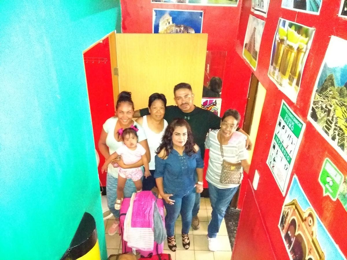 Hostal Casa Anita غوادالاجارا المظهر الخارجي الصورة